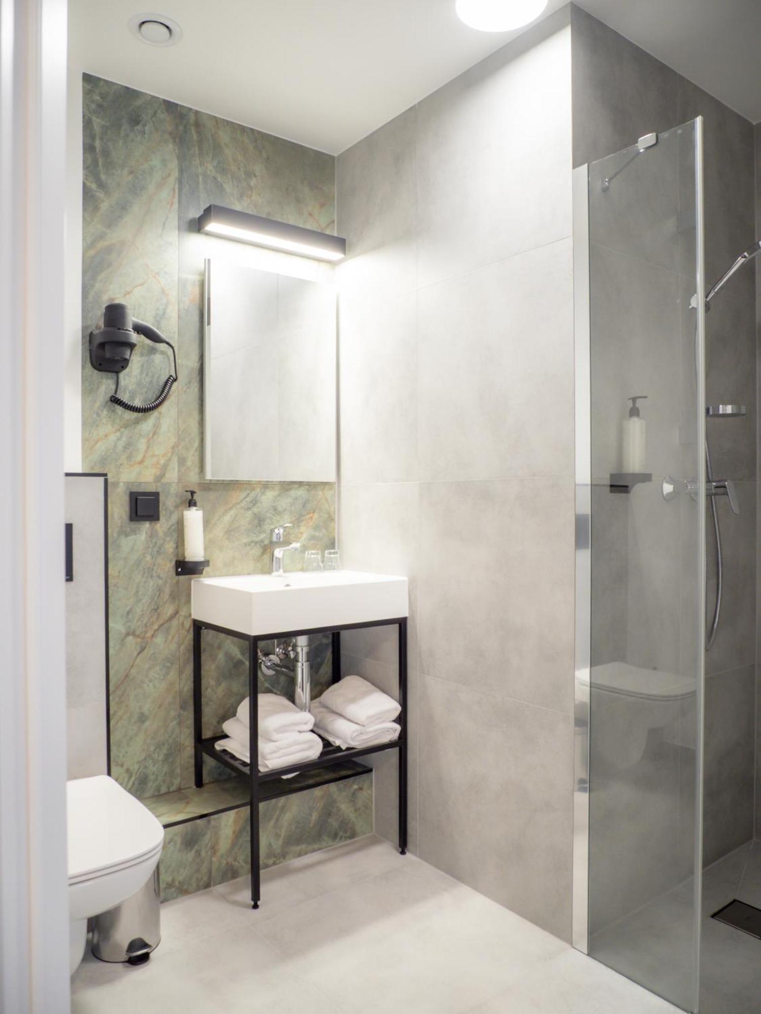 B&B Hotel Leszno Leszno  Ngoại thất bức ảnh