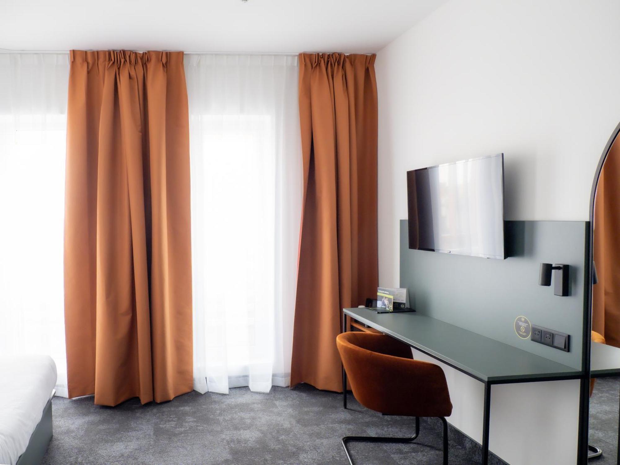 B&B Hotel Leszno Leszno  Ngoại thất bức ảnh